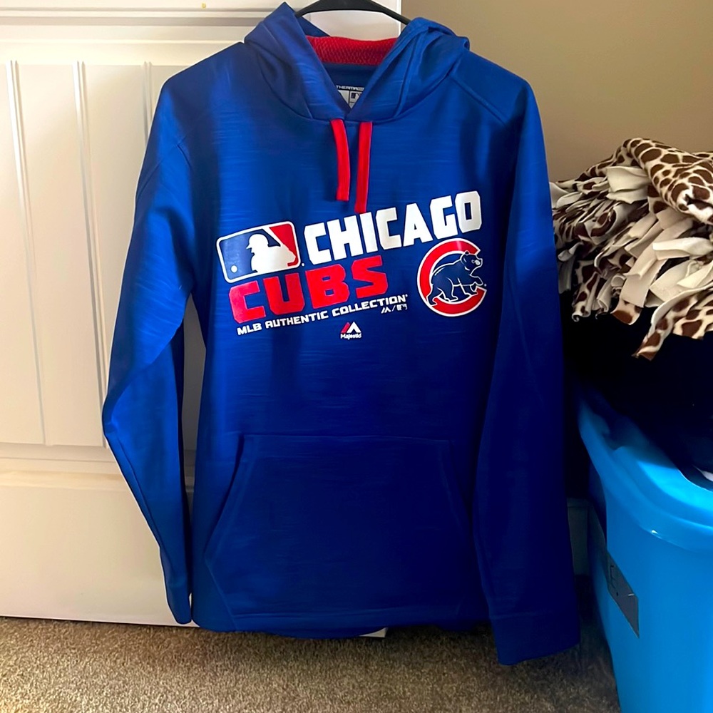 WARM LIKE NEW CHICAGO CUBS HOODIE